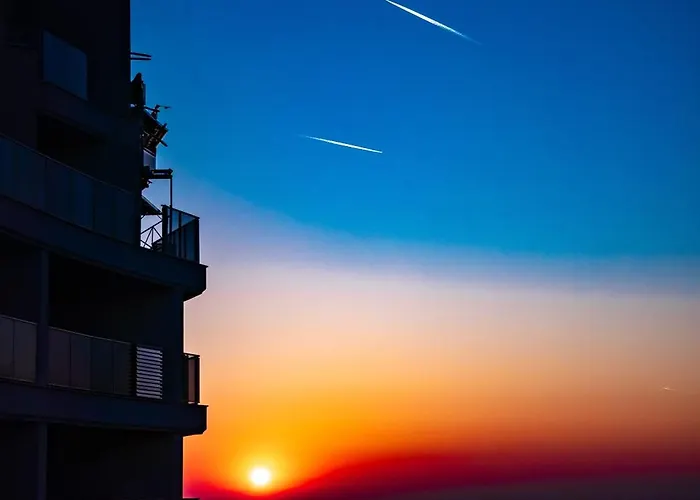 Skyline 11 - Sea Views & Serenity By The Coast Lägenhet *