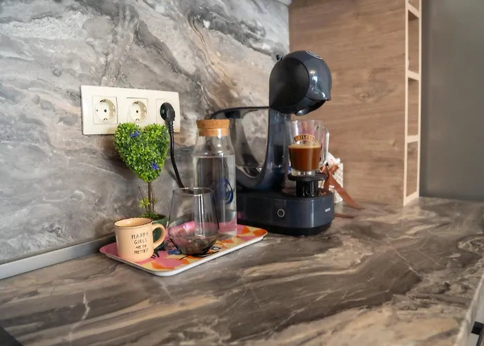 Skyline 11 - Sea Views & Serenity By The Coast Lägenhet