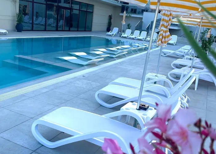 Skyline 11 - Sea Views & Serenity By The Coast *