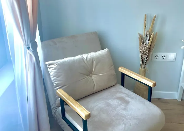 Skyline 11 - Sea Views & Serenity By The Coast *